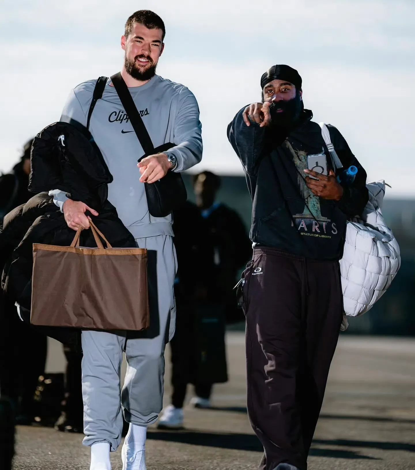 NBA常规赛赛程吃紧，密尔沃基雄鹿关键时刻官宣签约，底气十足，资深球员宣示担当的简单介绍-华体会官网